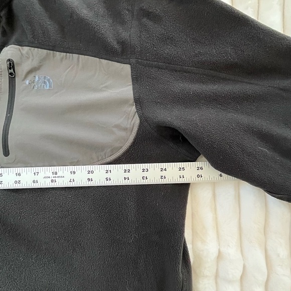 The North Face TNF Black Lightweight Fleece 1/4 Zip Pullover Outdoor Mens XL - Picture 10 of 12